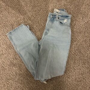 Abercrombie & Fitch 90’s Straight Ultra High Rise jeans